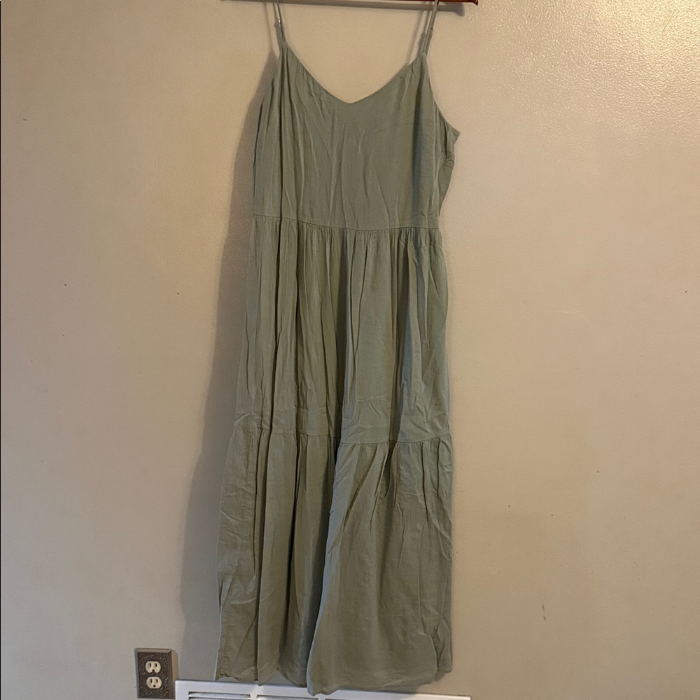 GAP Sage Green Spaghetti-Strap Tiered Maxi Dress